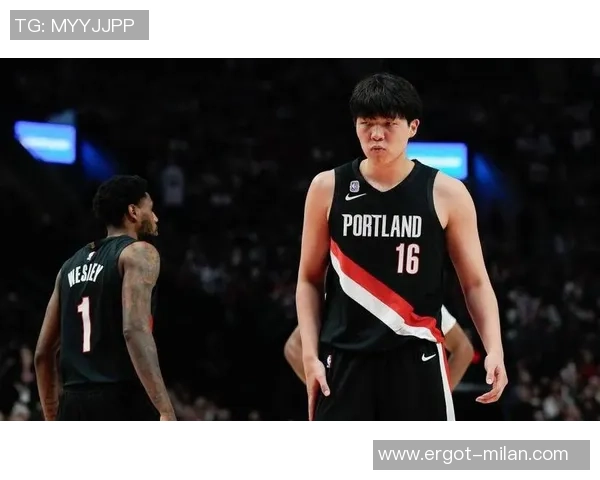 杨瀚森无缘进场，开拓者惜败热火，约维奇29+9阿夫迪亚33+11+8